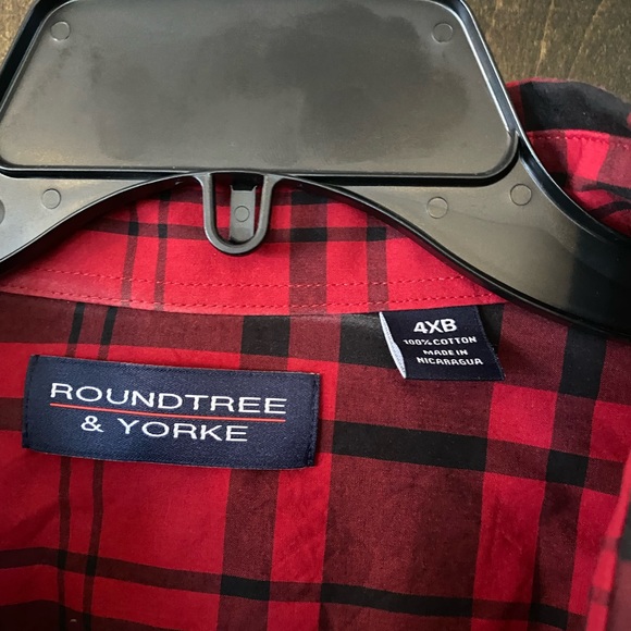 Roundtree & Yorke Button Down - Picture 2 of 2